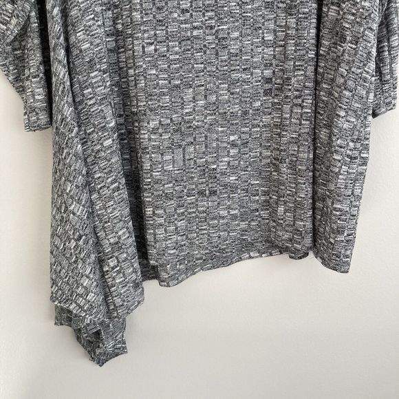 Lane Bryant Womens Plus Size 22/24 Gray Tunic Sweater Asymmetric Hem 3/4 Sleeve - Picture 5 of 9